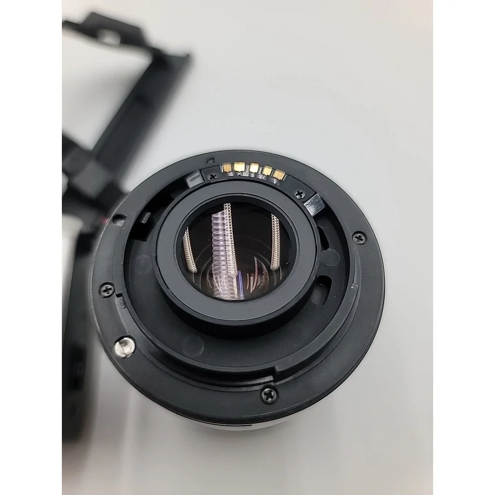 Minolta Maxxum QT Si 35mm Film + 35-80mm AF Zoom Lens‎ (UNTESTED)